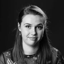 Stacey Mead's Instagram, Twitter & Facebook