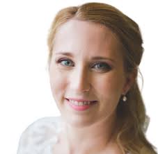 Alexandra Hitchcock's Instagram, Twitter & Facebook