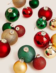 From toy story to mickey mouse to sleeping beauty, there's something for everyone. Set Of 48 Glass Christmas Baubles M S