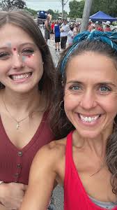 Moments with family and friends for the 4th. How did you celebrate?  🎆🍔🌭⛱️