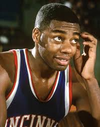 🎂🏀Happy 86th birthday to Oscar Robertson!🏀🎂 #TheBigO