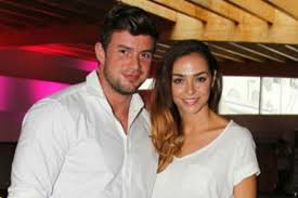Marco costa e vanessa martins, um dos casais mais acarinhados pelo público, acabam de se divorciar após 7 anos juntos. Marco E Vanessa Oficializam Separacao Apos Menos De Dois Anos De Casamento Famosos Correio Da Manha