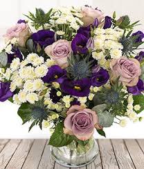 Birthday Card Message Ideas Birthday Flowers Messages Dear sister, i would like to greet you with your special day and thank you for all the great things that you have done happy birthday to my amazing younger sister. birthday card message ideas birthday