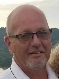 Aimee Arthur's Instagram, Twitter & Facebook