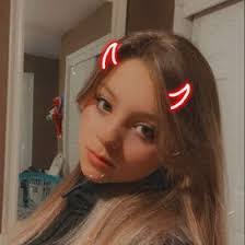 Alexis Rockwell's Instagram, Twitter & Facebook