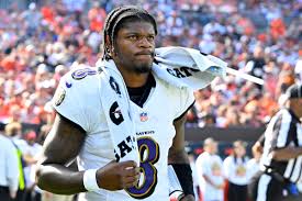Baltimore Artist Shows 'Love' to Ravens quarterback Lamar Jackson with  Painting - Sports Illustrated Baltimore Ravens News, Analysis and More