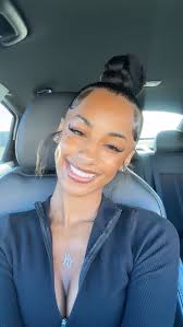 Can't even lie you're gorgeous. Keep the pretty girl selfies coming.