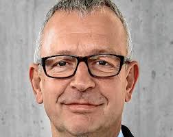 Klimakrise: Können die Firmen in der Region die politisch vorgegebenen  Klimaziele überhaupt erreichen? Welche Chancen und Probleme  Unternehmens-Chefs sehen