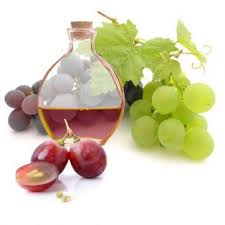 Esencia Aromatica De Uva Uvas Fabulosa Para Aromatizar Tus Cremas Caseras Hacercremas Es Con Nos Esencias Aromaticas Aceite De Uva Hacer Aceites Esenciales