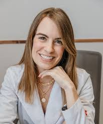 Lizeth Guerra's Instagram, Twitter & Facebook