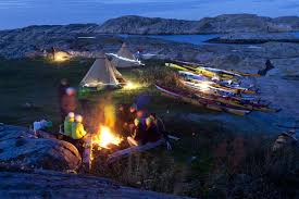 Year round you can take kayaks out on the sea, guided by an experienced kayak instructor. Allemansratt Sweden Henrik Trygg Camp 2460 Hej Sweden