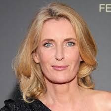 Anna Pieri's Instagram, Twitter & Facebook