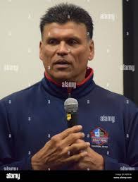 Anthony munoz football hi-res stock photography and images
