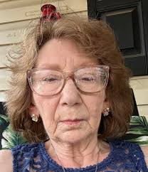 Barbara Stender's Instagram, Twitter & Facebook