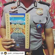 Maka selayaknya bagi setiap jiwa yang menyatakan dia sebagai orang muslim untuk mengetahui maka, barang siapa yang meyakini bahwasanya terdapat pencipta alam selain allah, dan meyakini saya akan kabarkan rasulullah. Sahabat Muslim Bertebaran Hadits Palsu Di Medsos Bismillah Was Shalatu Was Salamu Ala Rasulillah Wa Ba Du Satu Tombol Bisa Memiliki Sejuta Fungsi Bisa Menjadi Sumber Kebaikan Dan Sekaligus Menjadi Sumber