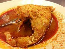Nampak simple dan kuahnya tidak lah terlalu pekat tapi tak tahu apa rahsia sehingga menjadi sangat sedap. 6 Asam Pedas Melaka Famous Meleleh Betul Tengok Saji My