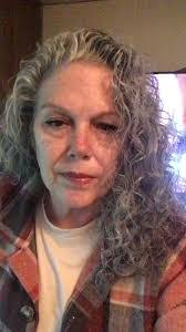 Shari Simms's Instagram, Twitter & Facebook