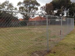 Whether you're building a new fence or replacing an old fence, there are so many options to choose from and b & g fencing pty ltd have the range and expertise to help you. Chain Mesh Fence Sunbury Melbourne Victoria Wright Contracting