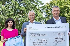 Volkswagen bank вольфсбург, нижняя саксония, германия volkswagen bank адрес банкомат. Erster Vw Werkslauf Erzielt 20 000 Euro Fur Den Guten Zweck