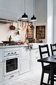 Komfortable Und Stilvolle Kuche In 2020 Ikea Kuche Kuchengalerie Stilvolle Kuche