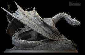Artstation Smaug The Terrible Weta Collectible Sculpt Lindsey Crummett Dragon Sculpture Dragon Artwork Smaug Dragon