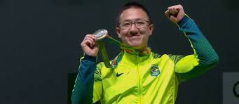 O homem da pistola de prata