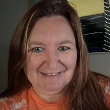 Sandra Marble's Instagram, Twitter & Facebook