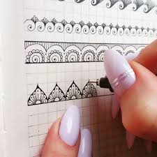 Check spelling or type a new query. Diy Discover Julie Et Victor Mandala Doodle Mandala Art Lesson Mandala Artwork Mandala Drawing Man Muster Tattoos Mandala Kunstunterricht Henna Tattoo Muster