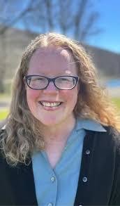 Elizabeth Mcgrath's Instagram, Twitter & Facebook