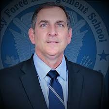 Great to see Colonel (Retired) Jeff Able! Always awesome catching up with a  good friend from our University of Northern Iowa ROTC days. Jeff is at the  US Army Command and General