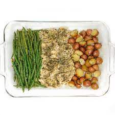 In fact, when it comes to the popular summer squash, the trickiest thing about it is spelling its name correctly. Healthy Dinner Recipes Using 6 Ingredients Or Less