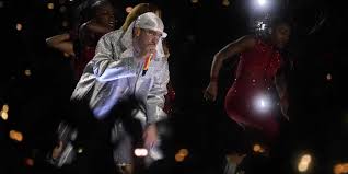 Revive el show de medio tiempo del super 02.02.2020 · bad bunny's biggest hit came in 2018, when he was featured on cardi b's i like it along with fellow super bowl liv performer, j balvin. Bad Bunny Definiert Das Urbano Genre Neu Fm4 Orf At