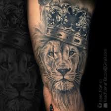 See more ideas about lion tattoo, lion tattoo with crown, lion tattoo sleeves. Lion With Crown Tattoo Simple Novocom Top