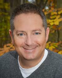 Arthur Dash's Instagram, Twitter & Facebook