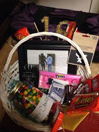 Pin By Michelle Robidoux On Boyfriend Present Ideas Teenage Girl Gifts Christmas 21st Birthday Gifts For Boyfriend 16th Birthday Gifts