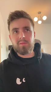 WHAT IS THAT?! Create custom presentstions in seconds with a single prompt!  WHAT IN THE AI IS THAT! #fyp #tech #ai #smart #wfh