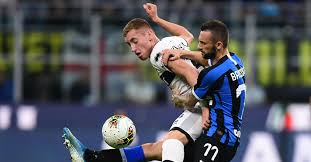 I nerazzurri si presentano a torino da campioni d'italia dopo aver spezzato l'egemonia bianconera che sarà la squadra di antonio conte padrona del destino dei bianconeri. Calcio Chi Sale E Chi Scende Nei Bilanci Atalanta Prima Milan Ultimo Il Sole 24 Ore