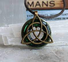 Triquetra Necklace Forest Green Mens Jewelry Celtic Knot Etsy Triquetra Necklace Mens Jewelry Celtic Knot Jewelry
