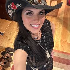 ✨ What a weekend! ✨ I just returned from the Fall Cowgirl Roundup at Paws  Up Resort in Montana — a fundraiser for the National Cowgirl Museum & Hall  of Fame —