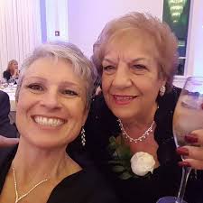 Rita Stone (@ritaleestone)