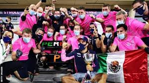 El piloto de 27 años de edad que forma parte de la escudería de force india ya ha recibido muestras de cariño por medio de redes sociales, donde le. Sergio Perez Racing Point Driver Determined To Prolong His F1 Career After Sakhir Gp Win Bbc Sport