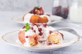 Papanasi Rumanische Doughnuts Kochen Mit Diana Rumanische Rezepte Rumanische Rezepte Kuchen Einfacher Nachtisch