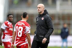 Marco antwerpen ist derzeit trainer von eintracht braunschweig marco antwerpen wurde am 05.10.1971 geboren. Fck Meldet Vollzug Marco Antwerpen Ist Neuer Trainer Liga3 Online De