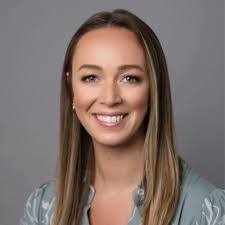 Kim Labrecque's Instagram, Twitter & Facebook