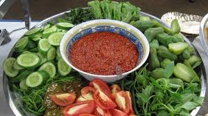 Warnanya juga cenderung hijau pucat dan juga merah. Manfaat Dan Jenis Sayuran Yang Boleh Dimakan Mentah Kumparan Com