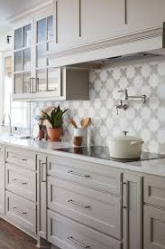 41 Getting The Best Grey Kitchen Cabinets Farmhouse Fixer Upper Apikhome Com Kitchen Inspirations Kitchen Design Kitchen Renovation