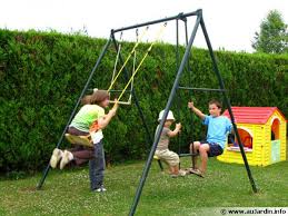 Retrouvez un large choix de maisons, et cabanes de jardin pour enfant à petit prix et bénéficiez d'une livraison rapide à domicile, en magasin ou en point relais ! Aire De Jeux Au Jardin La Securite Prime