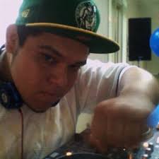 Stream Max Santillan music