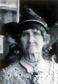 Agnes Gilmore's Instagram, Twitter & Facebook