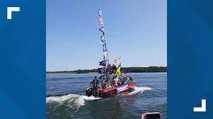 We did not find results for: Belews Creek Trump Boat Parade Draws Crowd Wfmynews2 Com